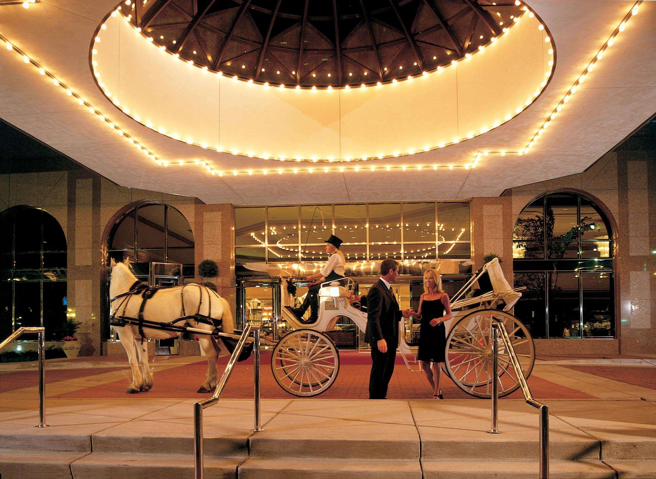 Hilton Indianapolis Hotel & Suites Indianápolis Exterior foto